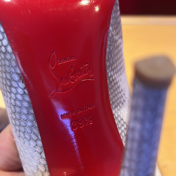 Christian Louboutin‘s snake skin super sexy Final sale 100% Authentic fits small - Picture 7 of 8